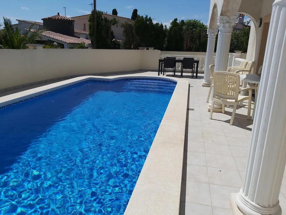 Вилла Casa Amb Piscina Privada Эмпуриабрава 0*,